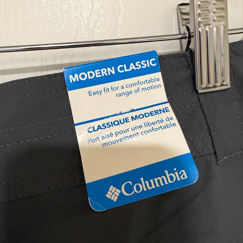 NWT Columbia Women’s Omni-Shade Cargo Shorts Gray Size 8 - Picture 5 of 9